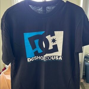 DC shirt size MEDIUM